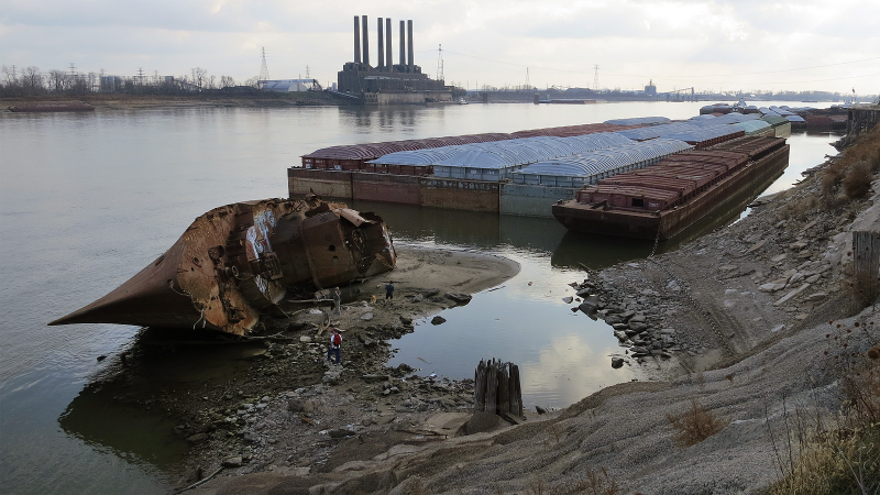 Illustration for article titled 30 Beautifully Haunting Shipwrecks From Around the World
